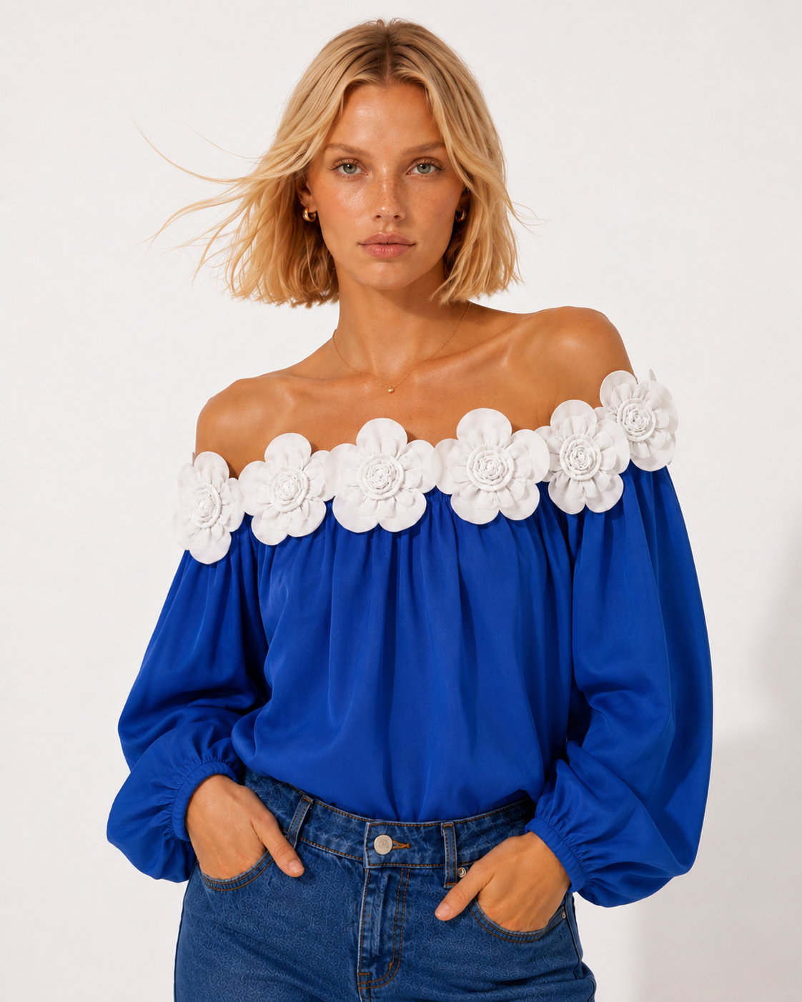 Blusa Magnoleah azul + blanco