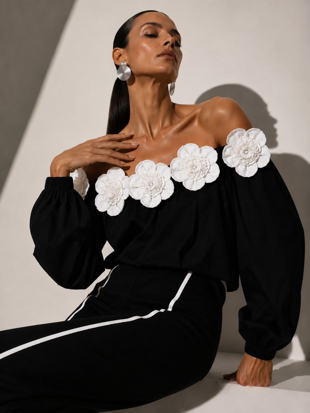 Blusa Magnoleah negra + Blanca