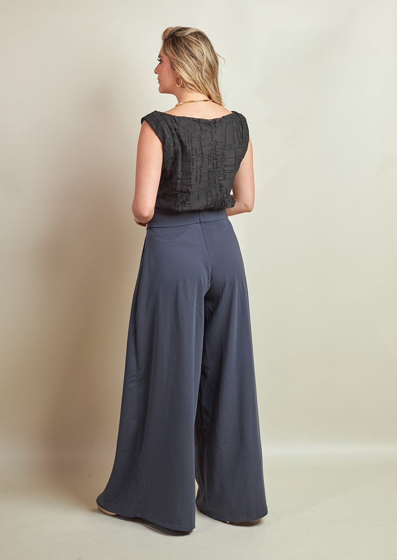 Blusa Besic Negro