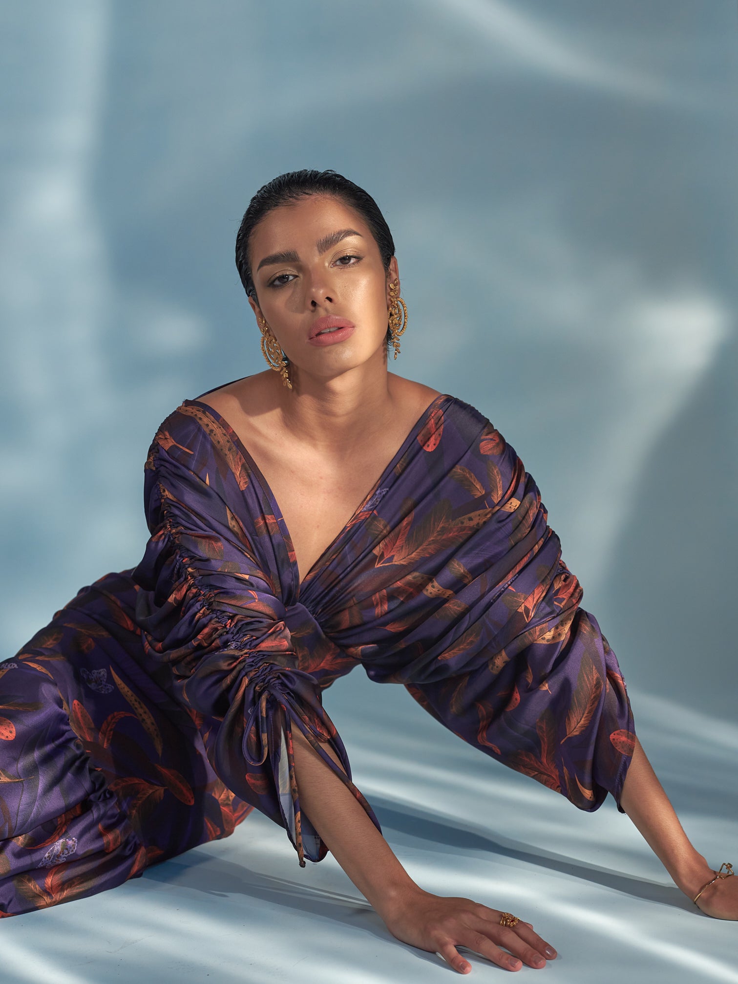 Vestido Musk Estampado Multi Plumas Morado