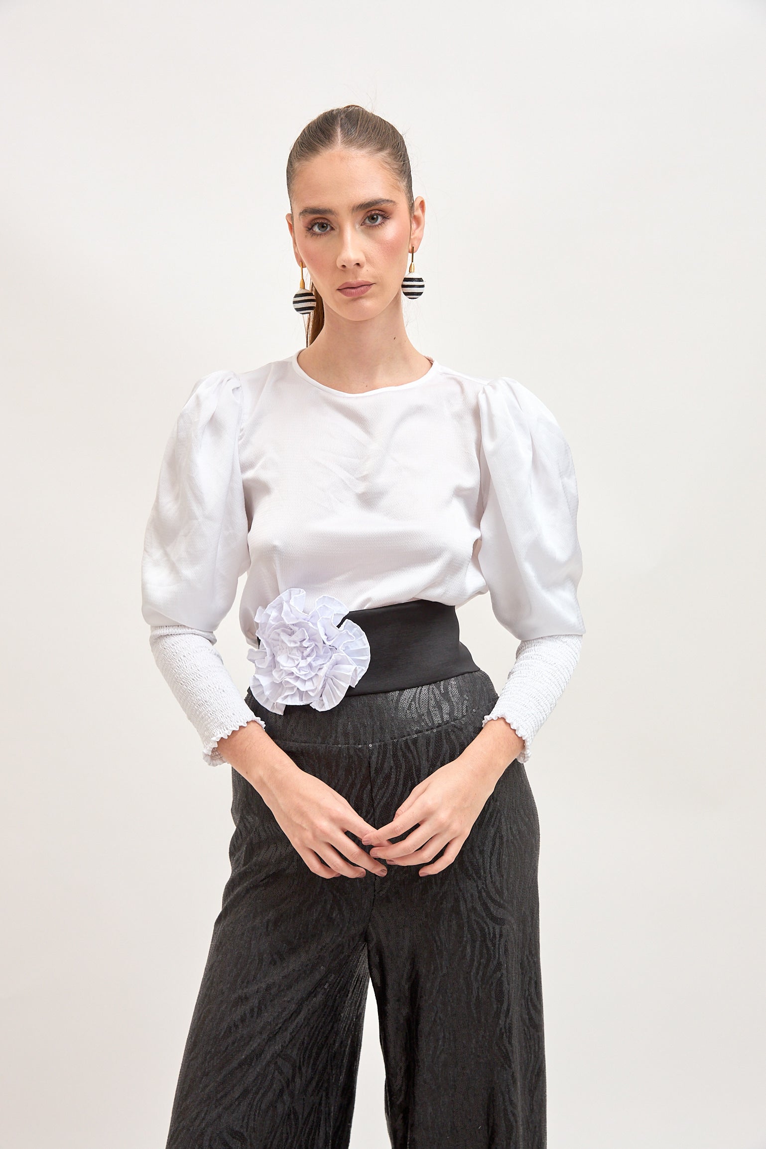 Cinturón Espeletia Negro Flor Blanco
