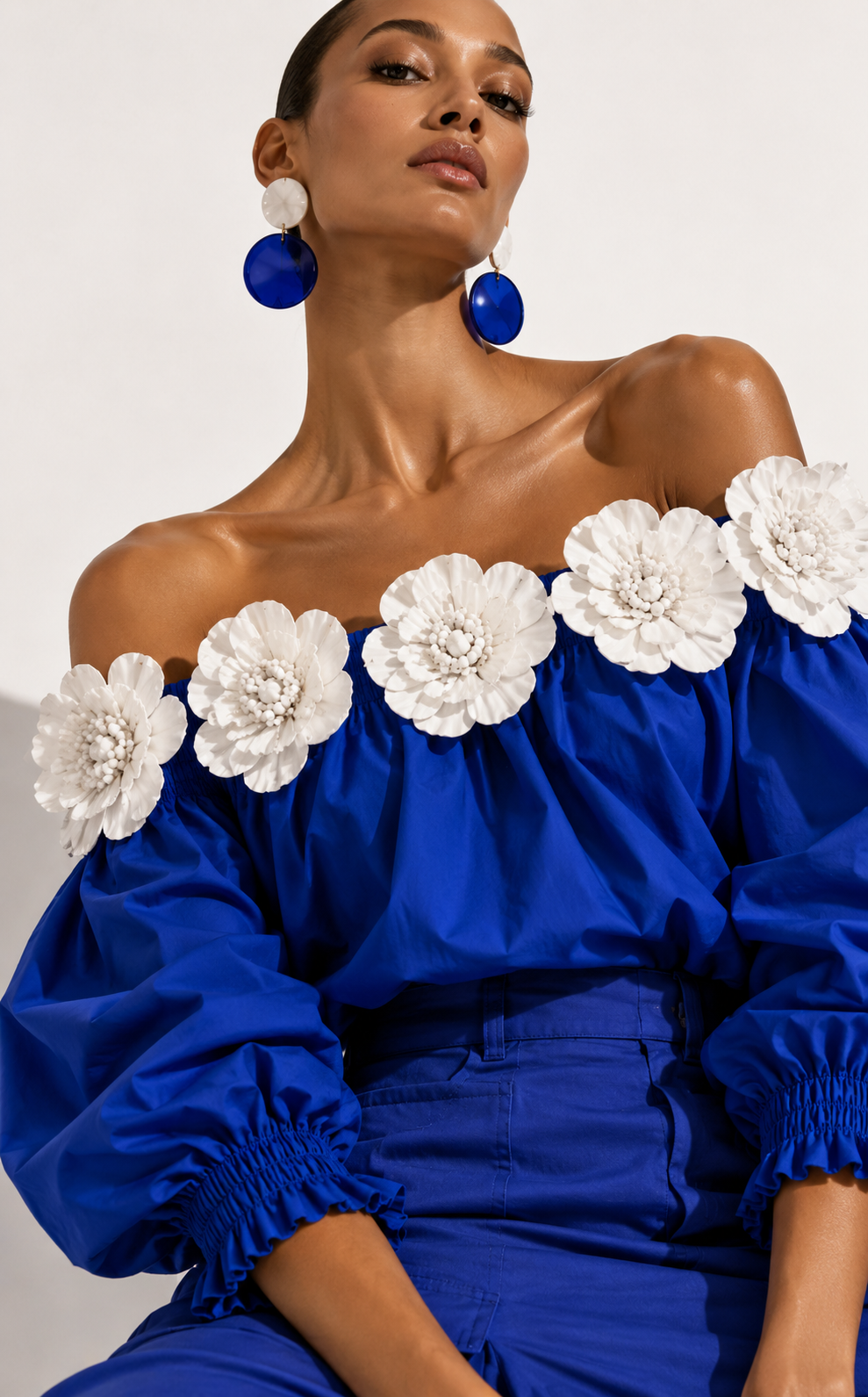 Blusa Magnoleah azul + blanco